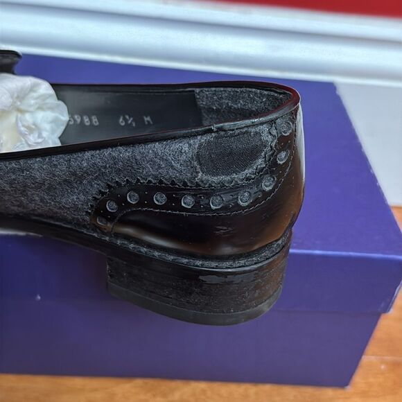 Stuart Weitzman "Chap" Black Patent Leather and Grey Flannel Tassel Loafers 6.5 - Picture 10 of 12